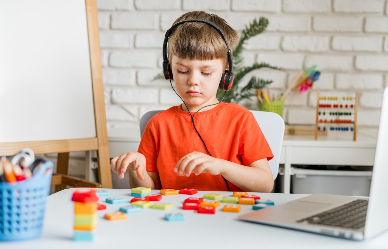 Neuro-SEED specialist supporting a child with neurodevelopmental needs in London