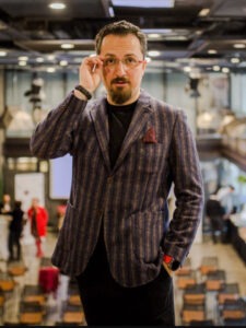 Dr (MD) Kerem Dündar